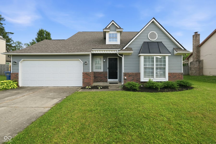 Property photo for 11127 Bayridge Circle W, Indianapolis, IN