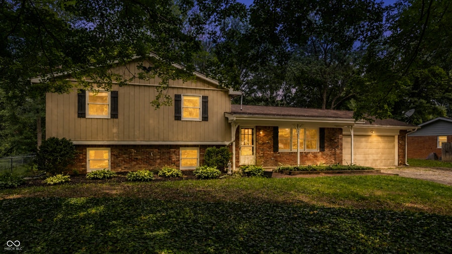 Property photo for 10560 Greentree Drive, Carmel, IN