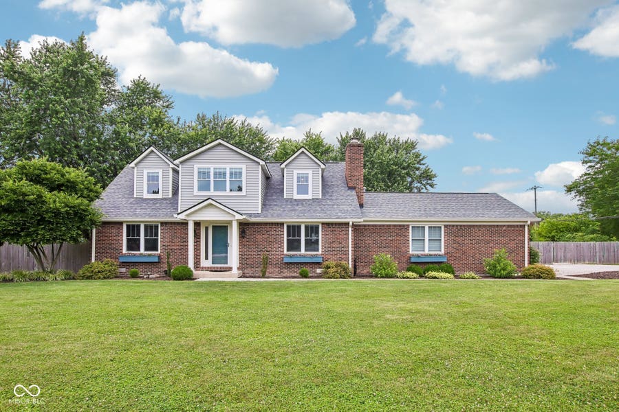 Property photo for 1924 S Avon Avenue, Avon, IN