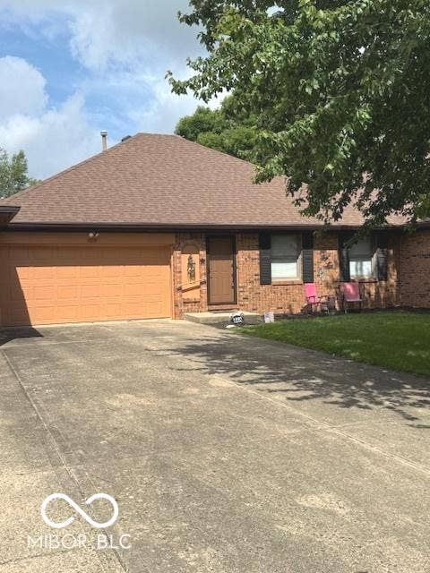 Property photo for 1220 Willow Springs Boulevard, Brownsburg, IN