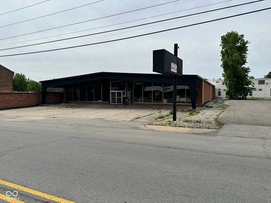 Property photo for 9 W Main Street, Chesterfield, IN
