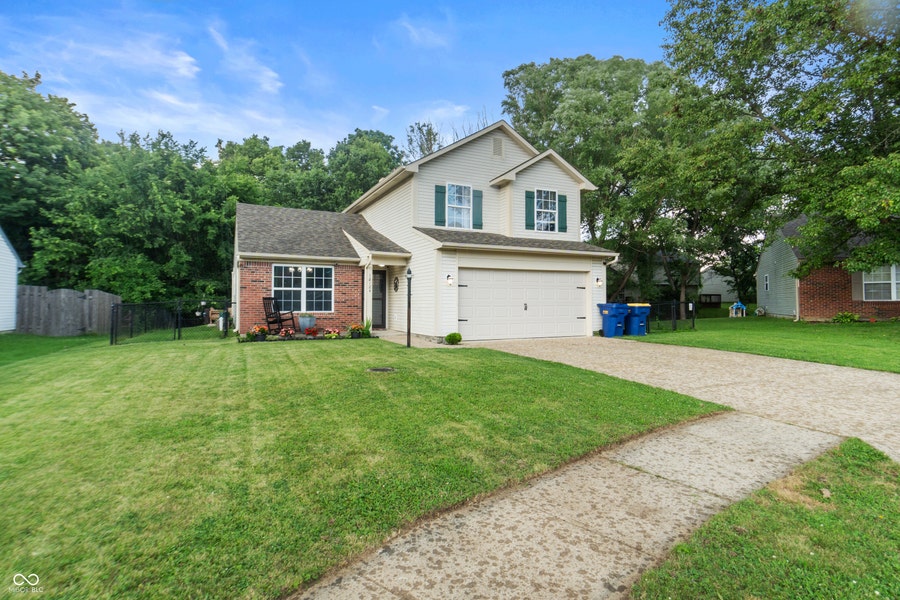Property photo for 12124 Mockernut Court, Indianapolis, IN