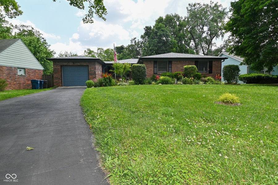 Property photo for 6221 Burlington Avenue, Indianapolis, IN