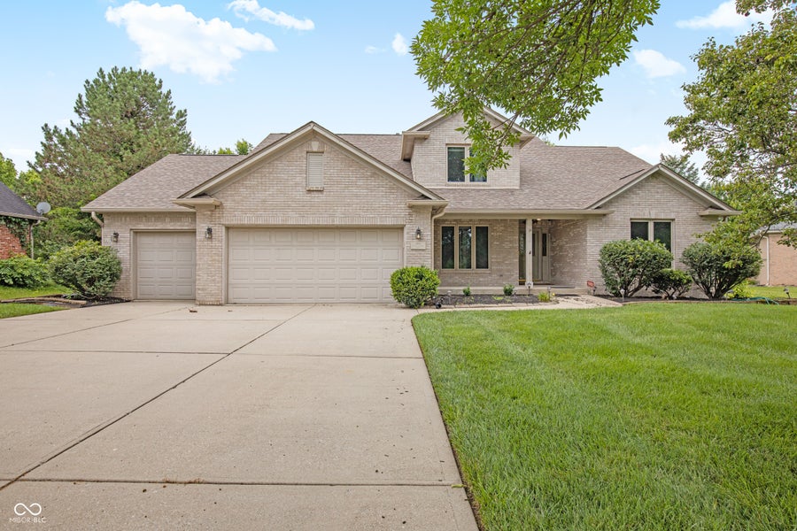 Property photo for 4015 Highland Park Drive, Greenwood, IN