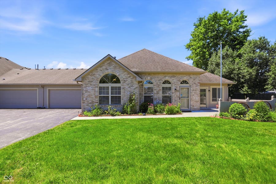 Property photo for 4824 Bridgefield Drive, Indianapolis, IN