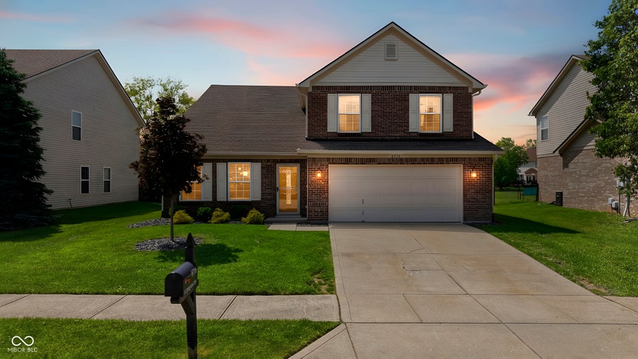 Property photo for 8716 N Springview Drive, McCordsville, IN