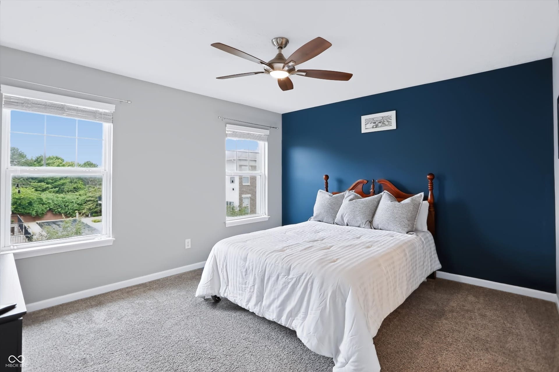 Second bedroom with en suite full bathroom