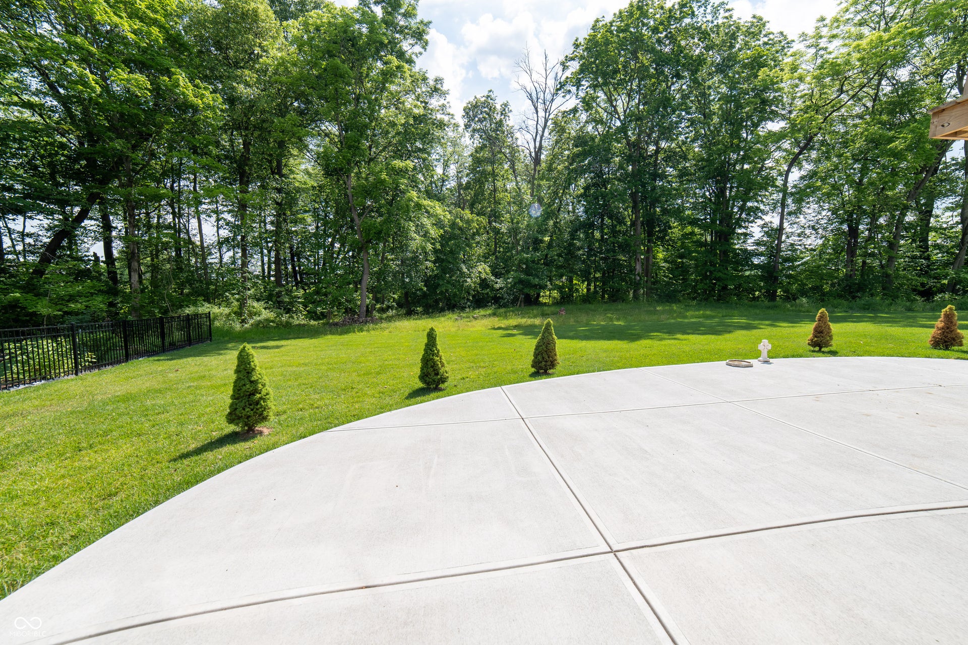 Private backyard!