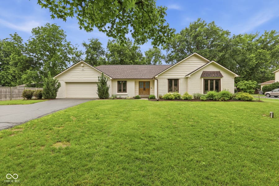 Property photo for 419 W 65th Street, Indianapolis, IN