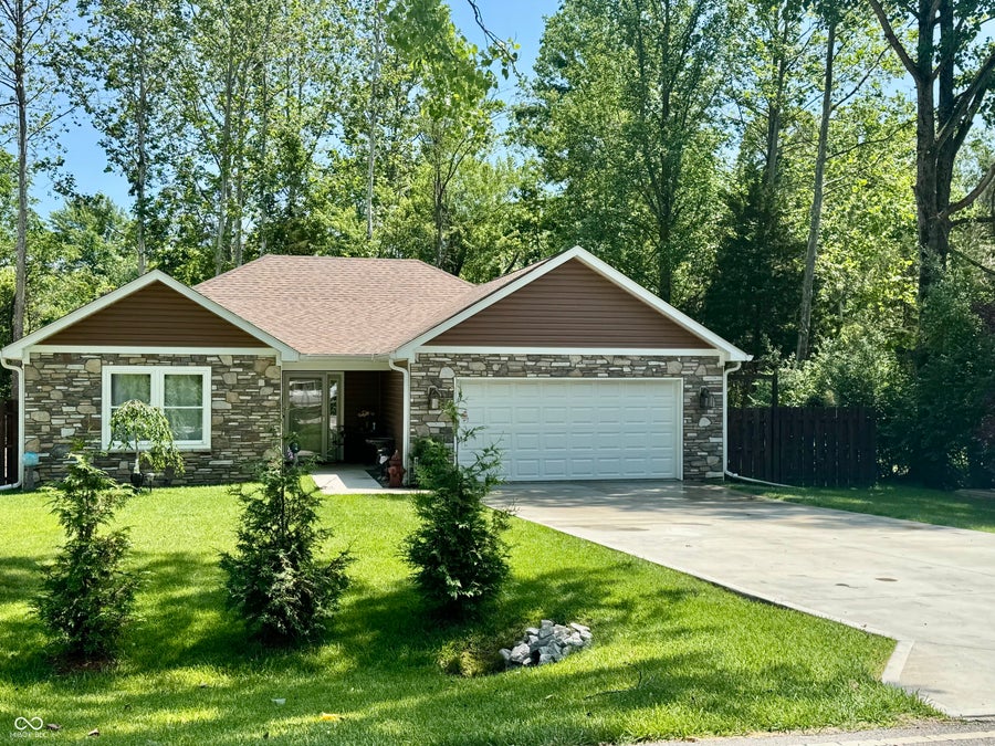 Property photo for 640 Mill Springs, Coatesville, IN