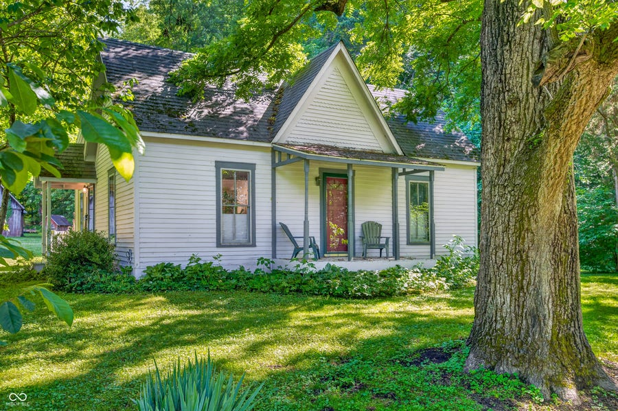 Property photo for 1021 Combs Road, Nashville, IN