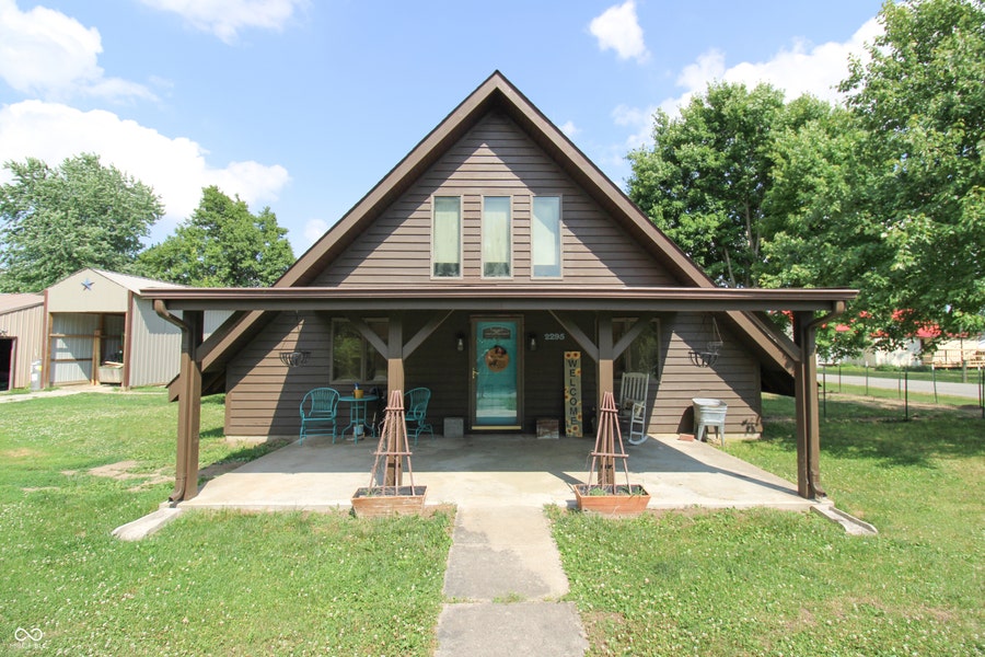 Property photo for 2295 S Poplar Street, Vallonia, IN