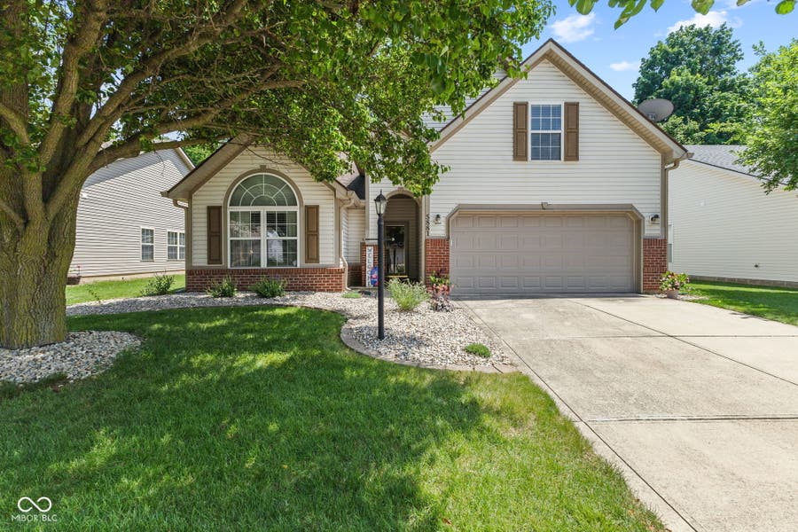 Property photo for 5881 Lost Oaks Drive, Carmel, IN