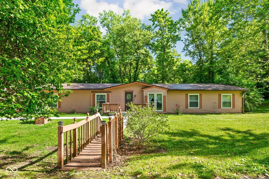 Property photo for 2868 W Garden Drive, Greenfield, IN