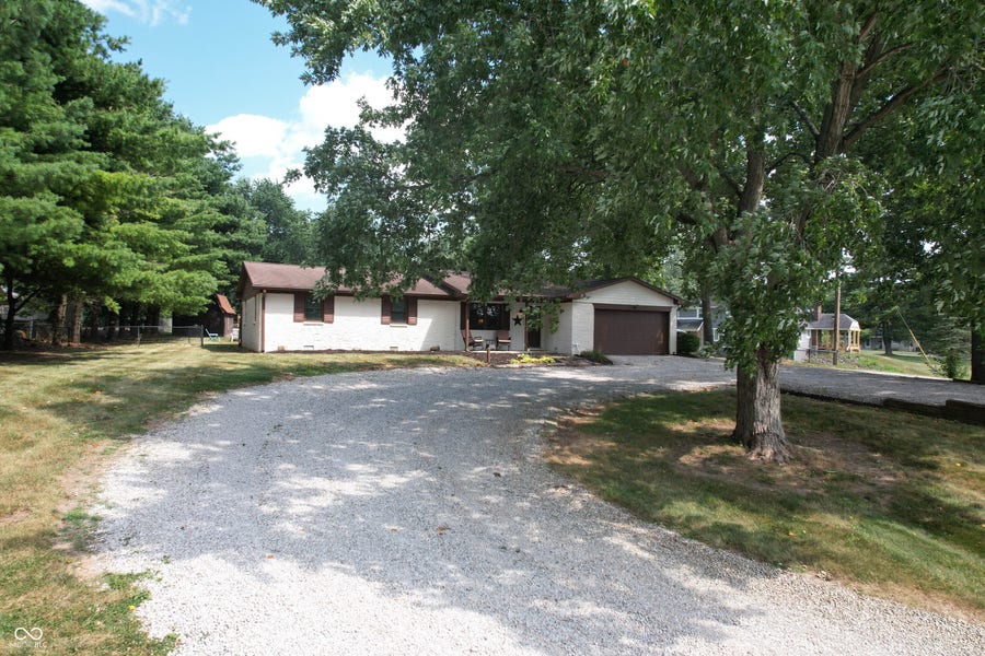 Property photo for 3063 Jay Dee Lane, Greenwood, IN