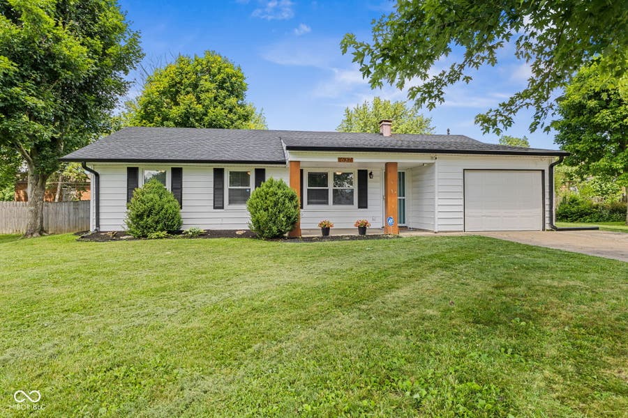 Property photo for 637 Lawndale Drive, Greenwood, IN