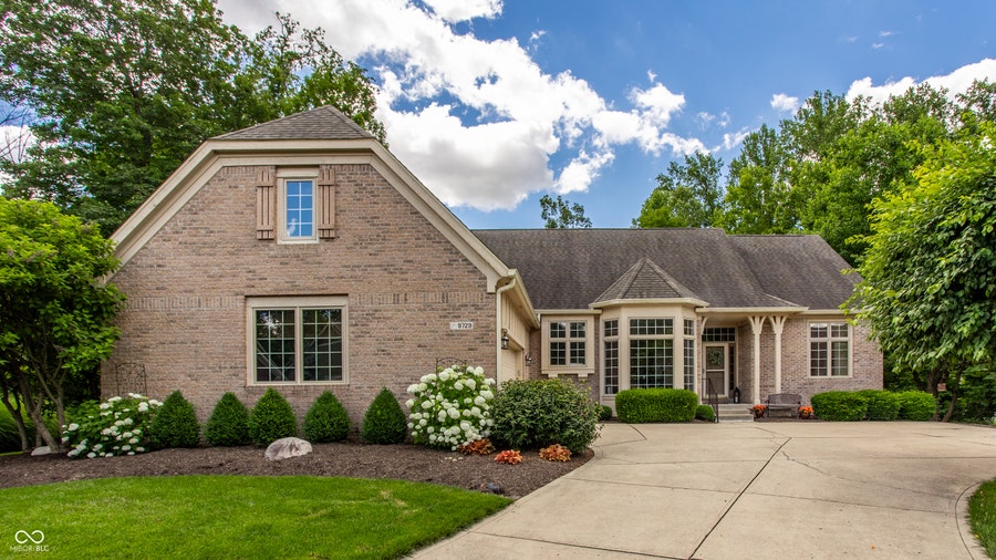 Property photo for 9729 Oakhaven Court, Indianapolis, IN