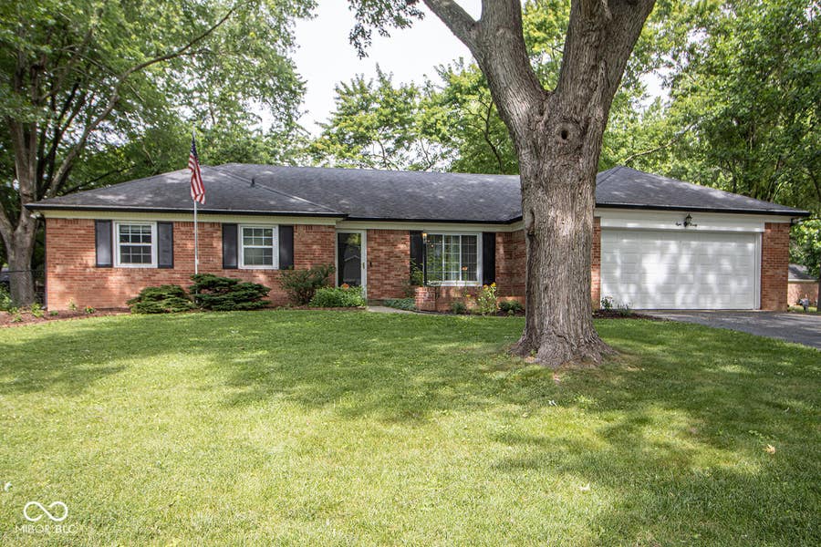 Property photo for 820 Fenster Court, Indianapolis, IN