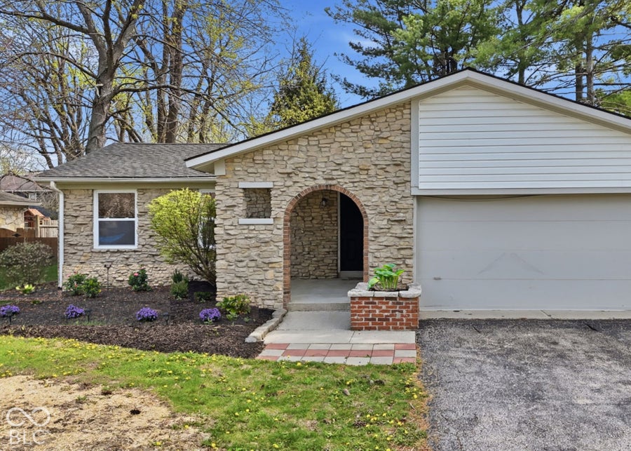 Property photo for 2204 Walnut Way, Noblesville, IN