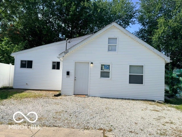 Property photo for 711 W Jackson Street, Seymour, IN