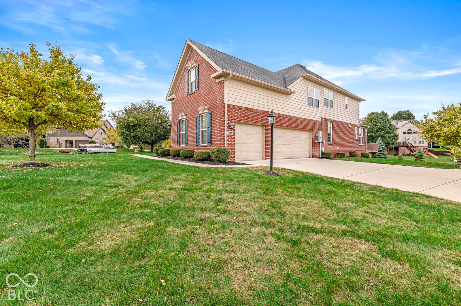 10527 Serra Vista Point, Fishers, IN 46040