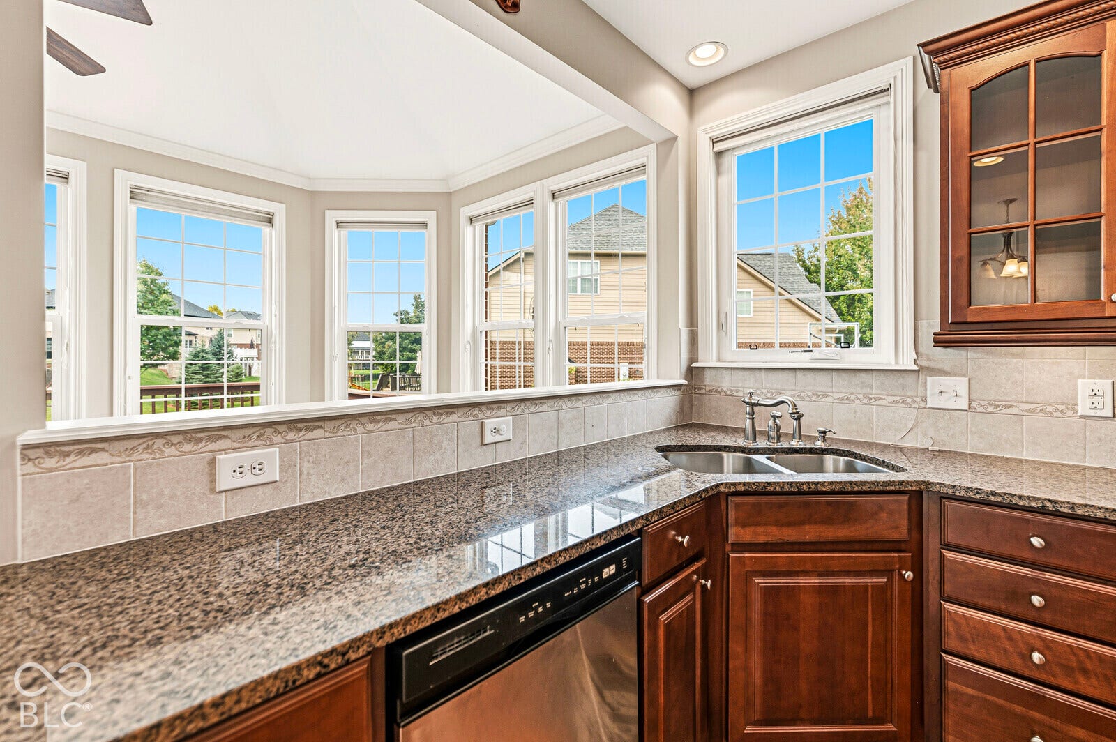 10527 Serra Vista Point, Fishers, IN 46040