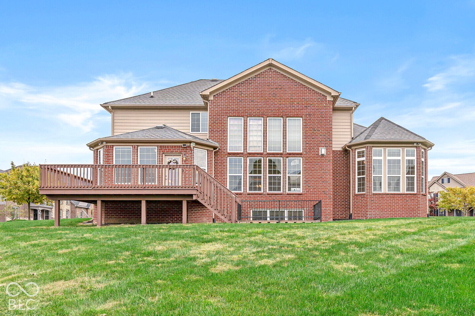 10527 Serra Vista Point, Fishers, IN 46040