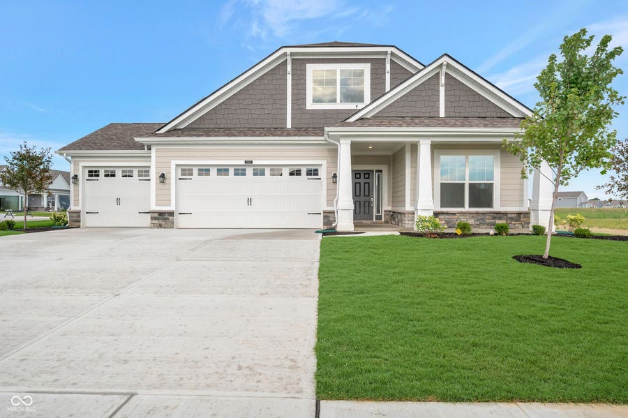 Property photo for 3747 Dutton Drive, Bargersville, IN