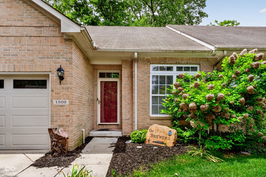 Property photo for 1502 Hideaway Drive, Brownsburg, IN