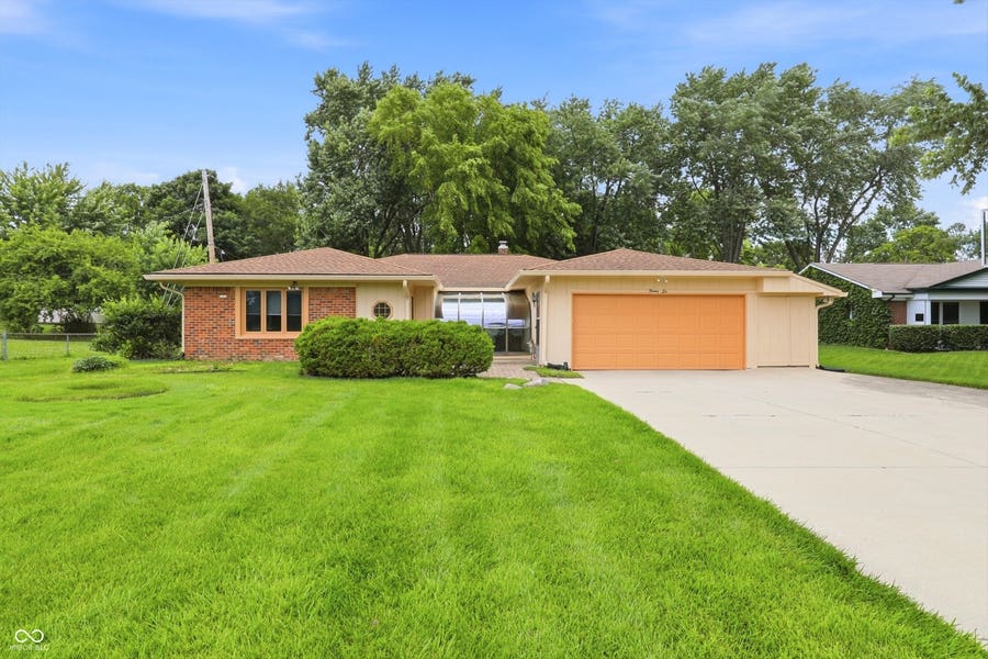 Property photo for 26 W Hill Valley Drive, Indianapolis, IN
