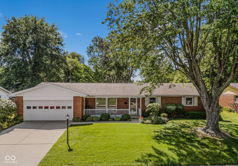 Property photo for 3142 Fairlawn Drive, Columbus, IN