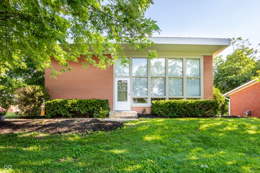 Property photo for 307 W Roosevelt Drive, Greenfield, IN