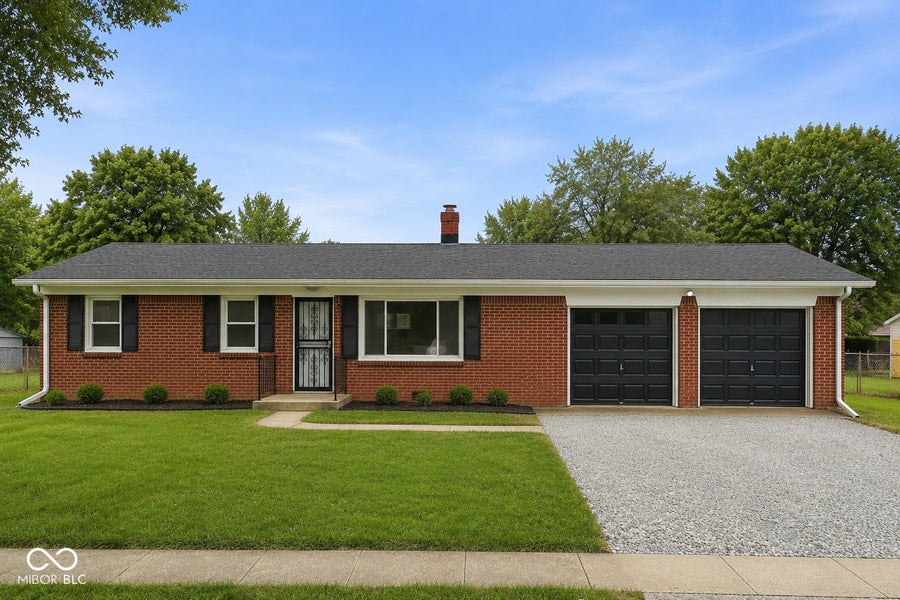 Property photo for 10628 E County Road 100 S, Indianapolis, IN