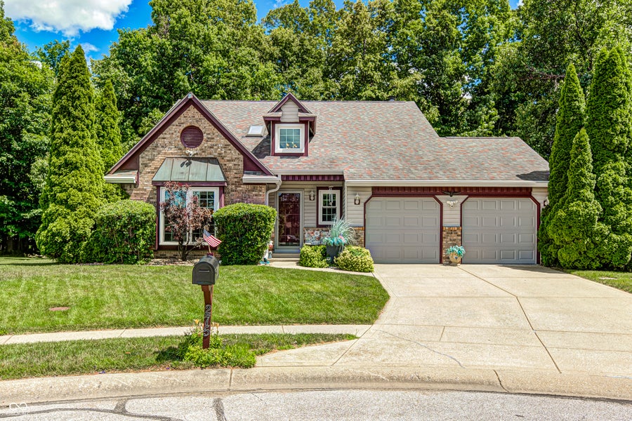 Property photo for 275 Inland Circle, Avon, IN