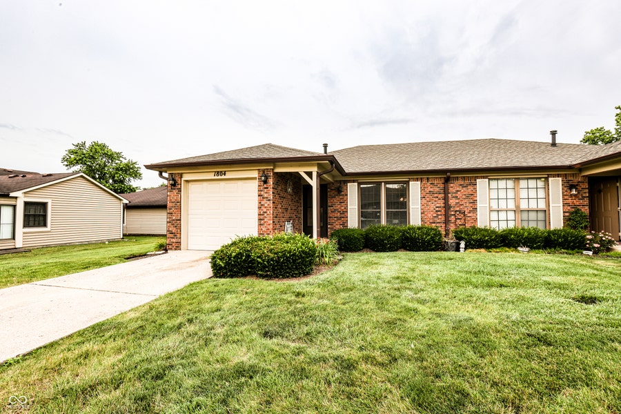 Property photo for 1804 Queensbridge Circle, Indianapolis, IN