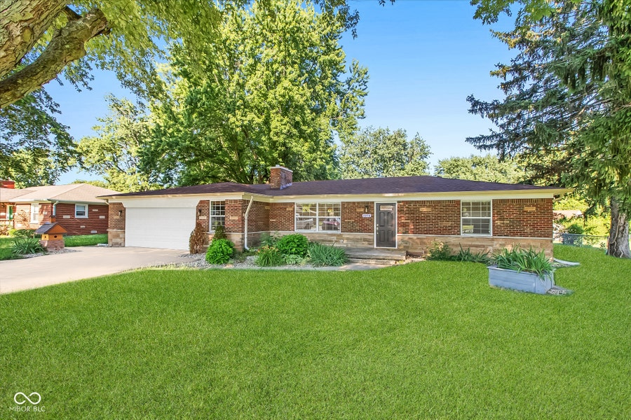 Property photo for 1074 S Avon Avenue, Avon, IN