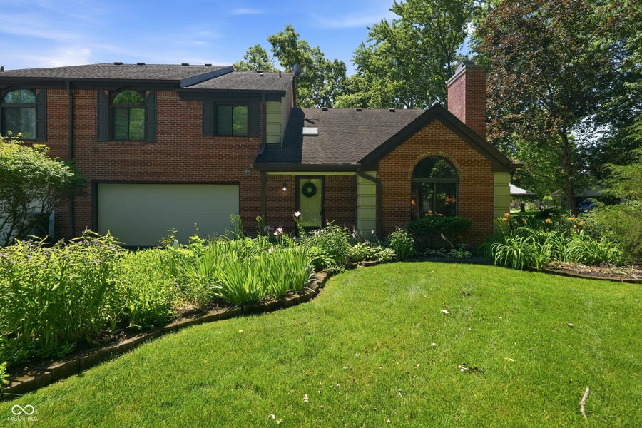 Property photo for 9248 Golden Woods Drive, Indianapolis, IN