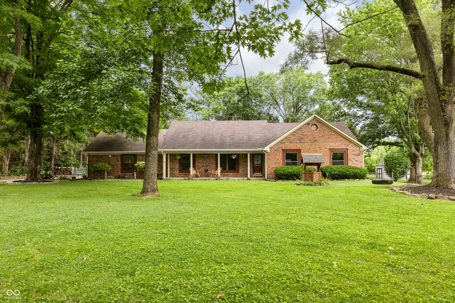 Property photo for 10332 Vandergriff Road, Indianapolis, IN