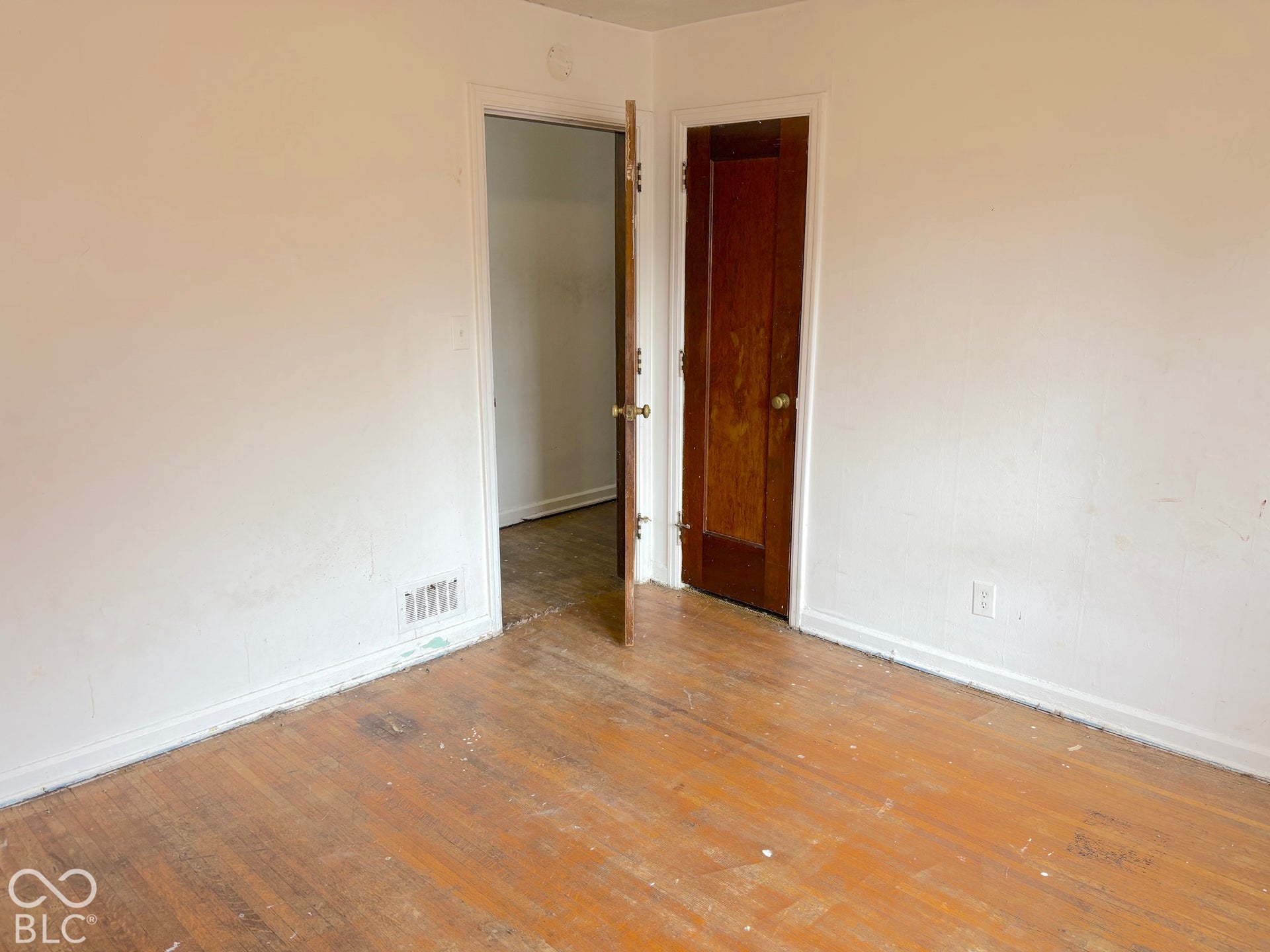 1029 E Tabor Street, Indianapolis, IN 46203 1029 E Tabor Street, Indianapolis, IN 46203