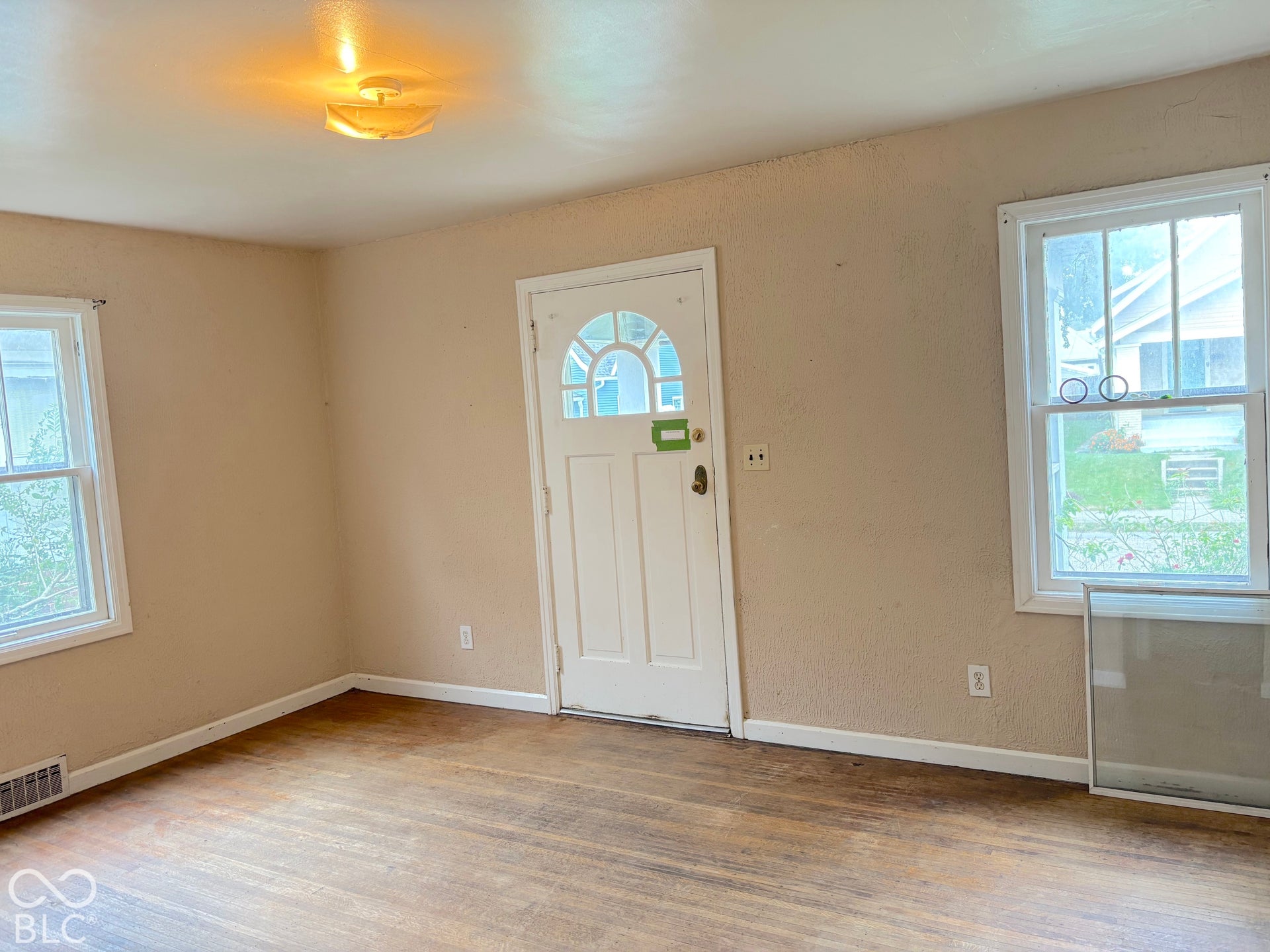 1029 E Tabor Street, Indianapolis, IN 46203 1029 E Tabor Street, Indianapolis, IN 46203