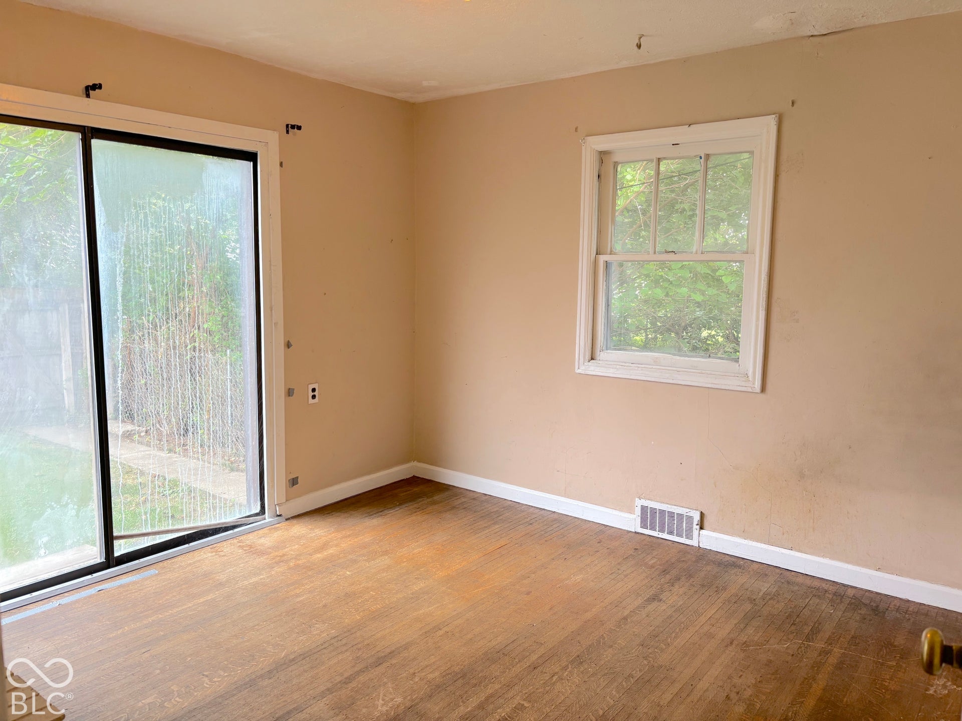 1029 E Tabor Street, Indianapolis, IN 46203 1029 E Tabor Street, Indianapolis, IN 46203