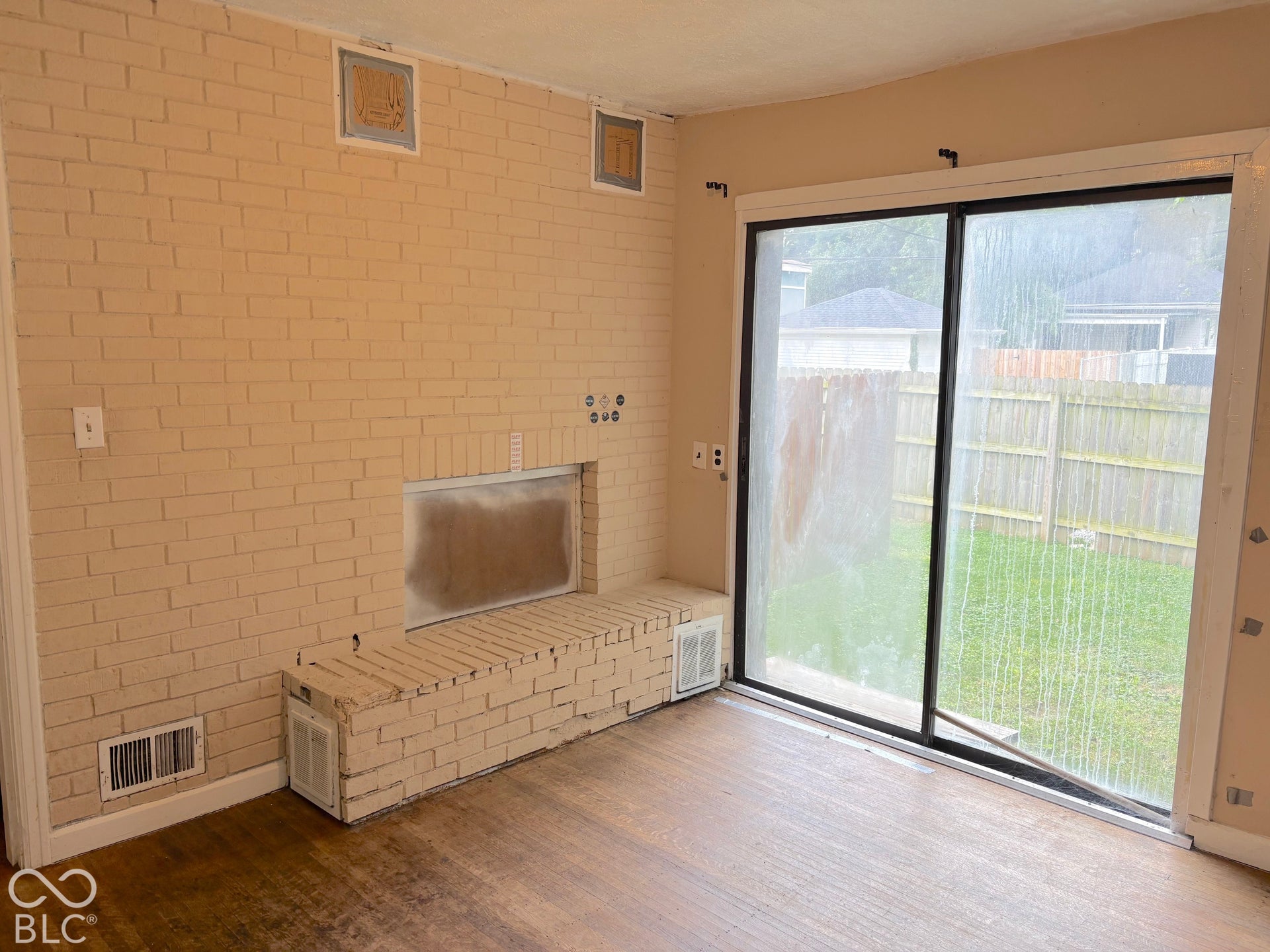1029 E Tabor Street, Indianapolis, IN 46203 1029 E Tabor Street, Indianapolis, IN 46203