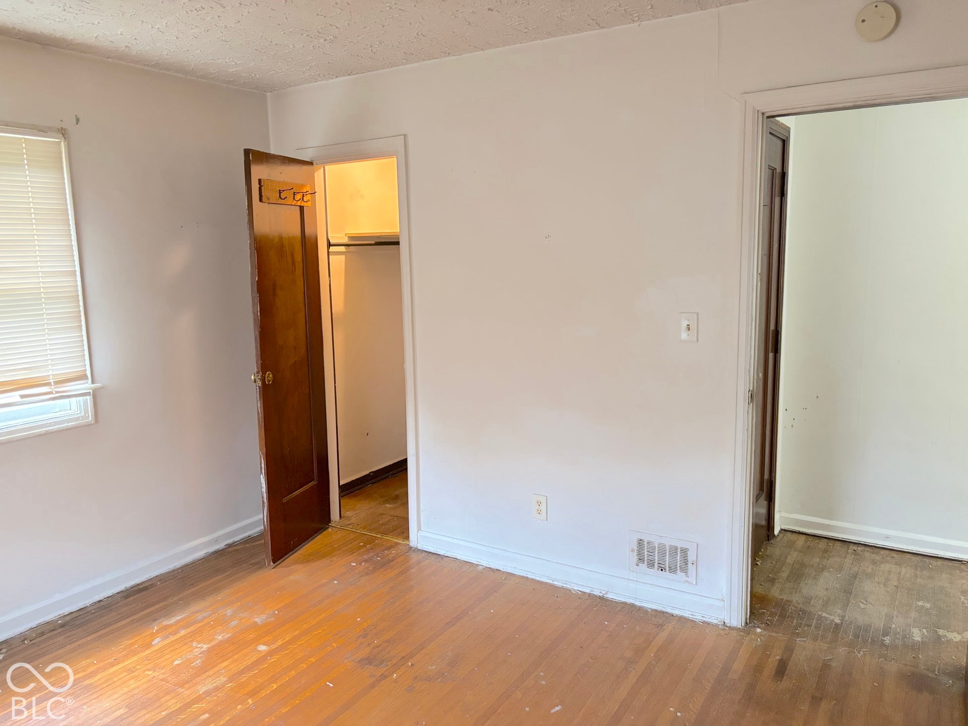 1029 E Tabor Street, Indianapolis, IN 46203 1029 E Tabor Street, Indianapolis, IN 46203