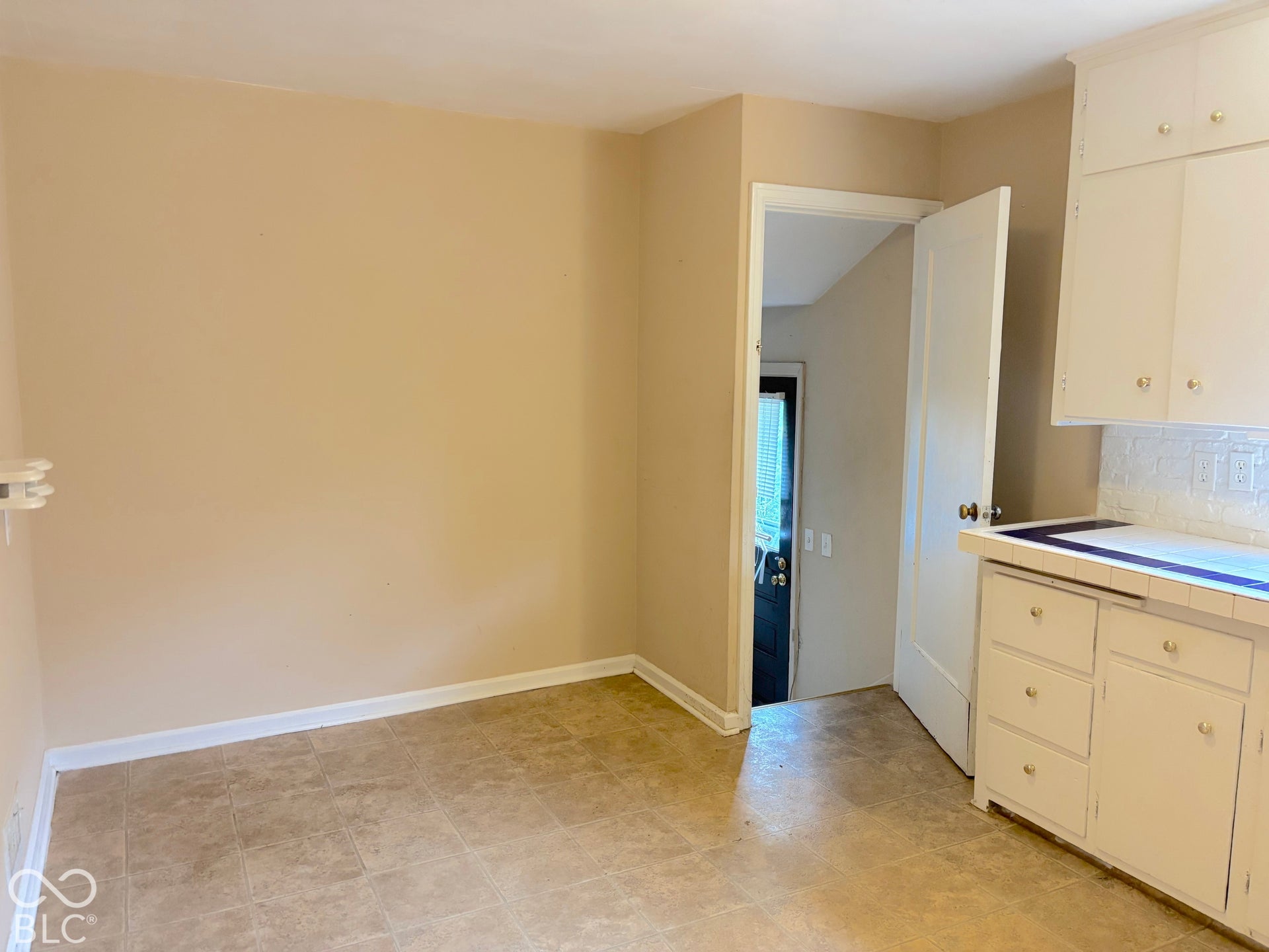 1029 E Tabor Street, Indianapolis, IN 46203 1029 E Tabor Street, Indianapolis, IN 46203