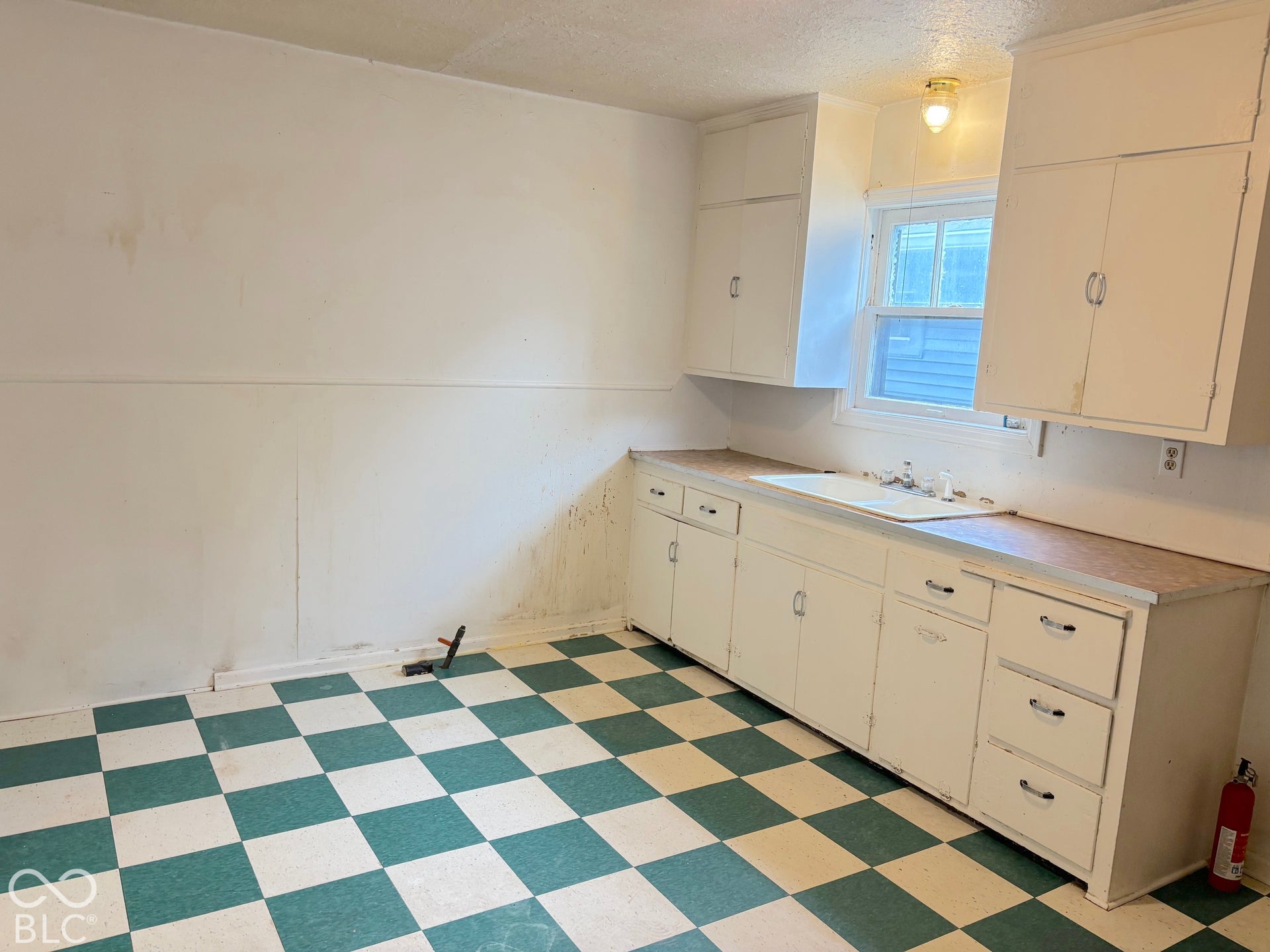 1029 E Tabor Street, Indianapolis, IN 46203 1029 E Tabor Street, Indianapolis, IN 46203