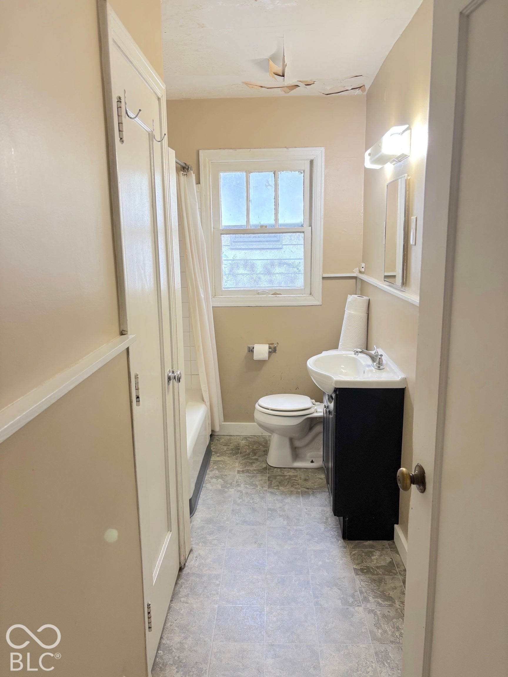 1029 E Tabor Street, Indianapolis, IN 46203 1029 E Tabor Street, Indianapolis, IN 46203