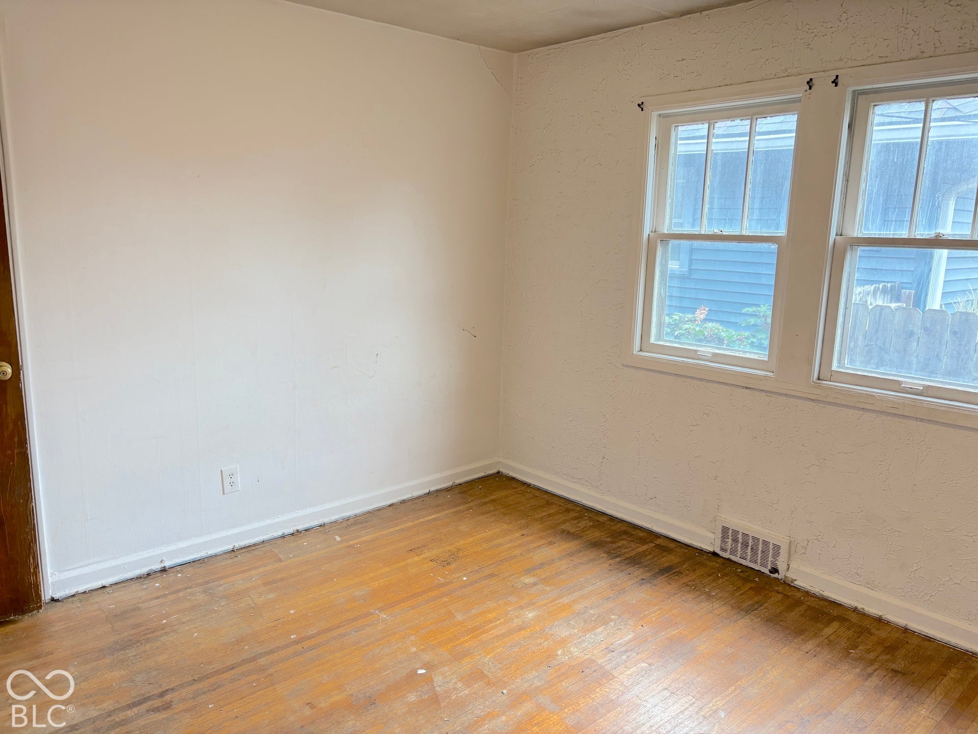 1029 E Tabor Street, Indianapolis, IN 46203 1029 E Tabor Street, Indianapolis, IN 46203