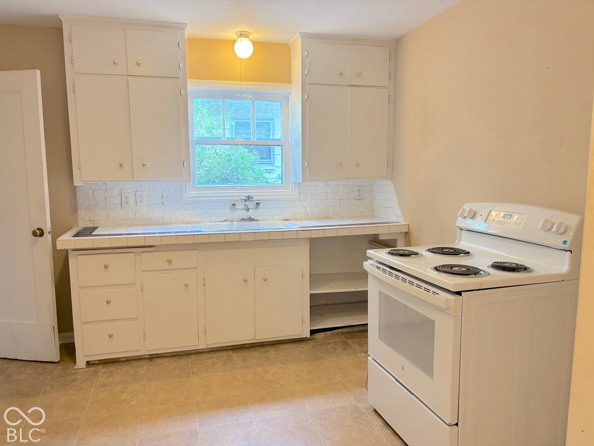 1029 E Tabor Street, Indianapolis, IN 46203 1029 E Tabor Street, Indianapolis, IN 46203