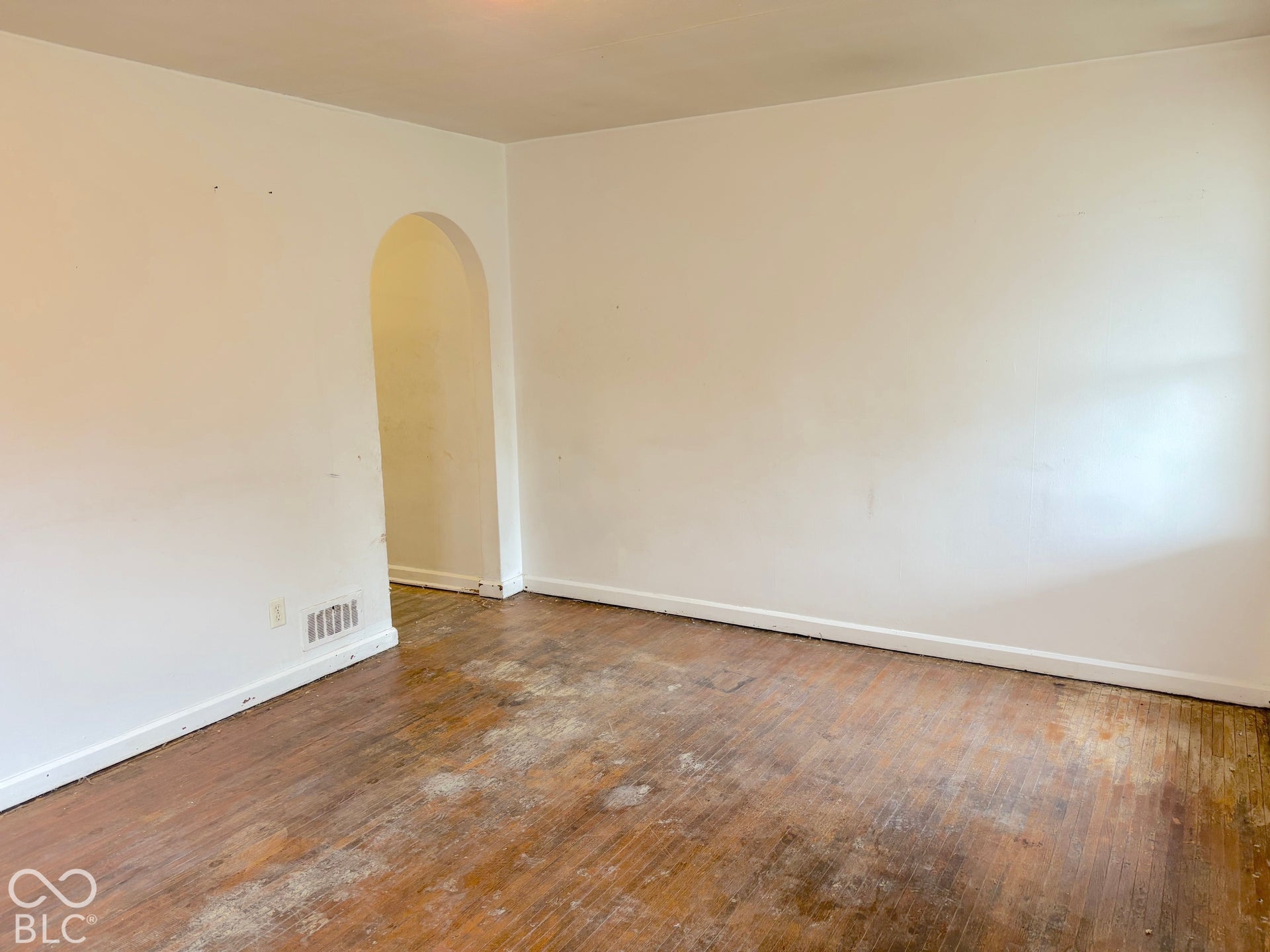 1029 E Tabor Street, Indianapolis, IN 46203 1029 E Tabor Street, Indianapolis, IN 46203
