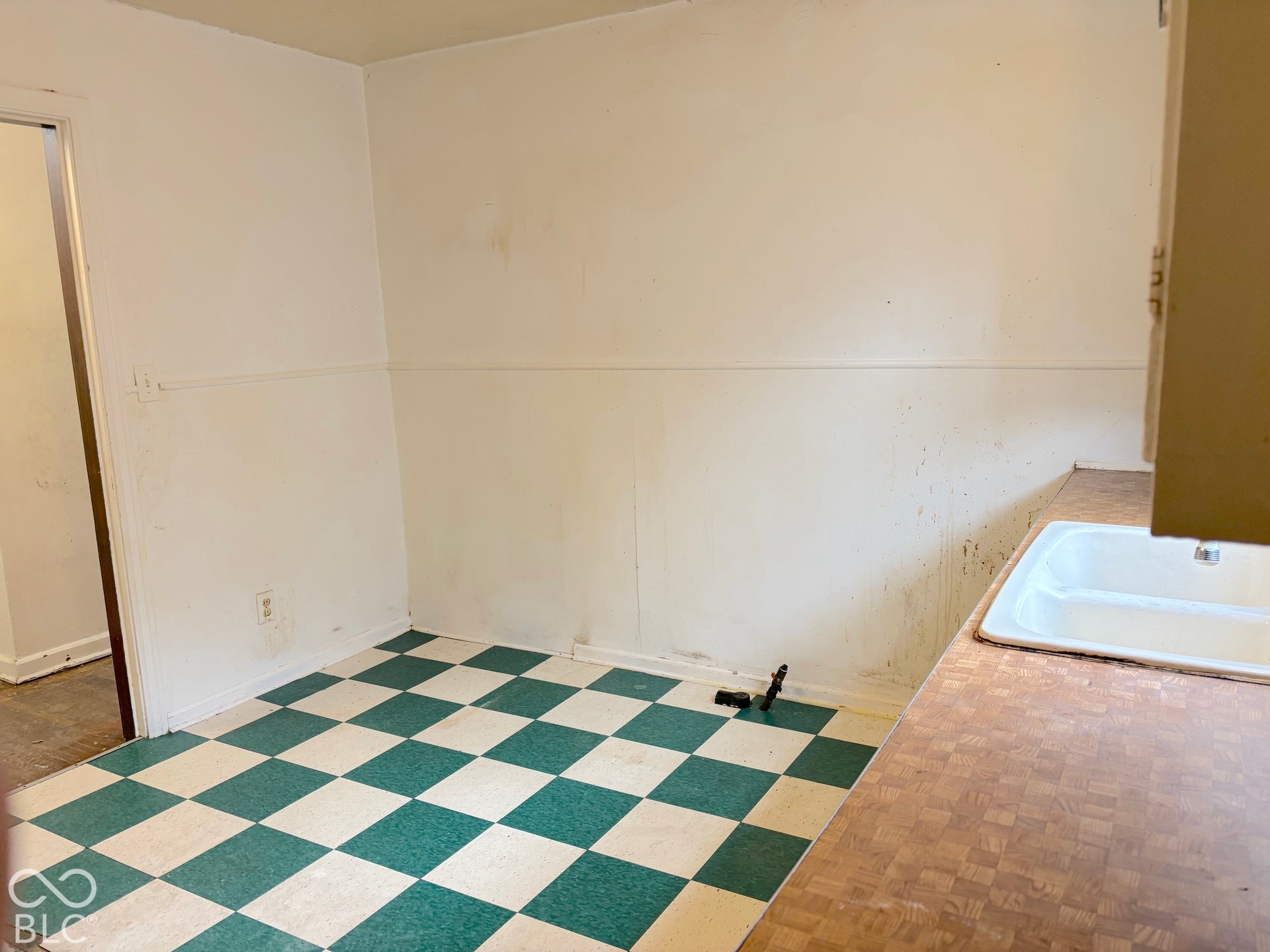 1029 E Tabor Street, Indianapolis, IN 46203 1029 E Tabor Street, Indianapolis, IN 46203